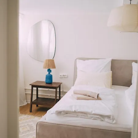 Appartement Hausboot Fuenf19