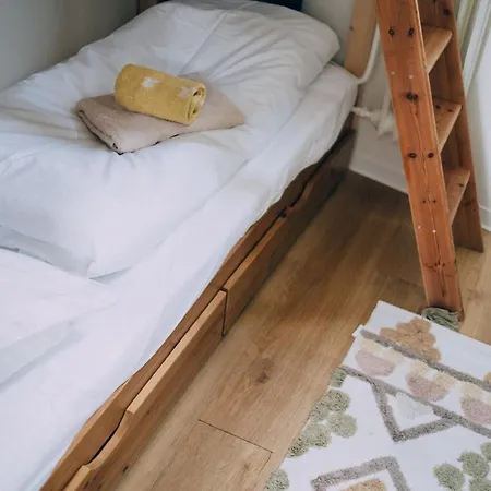 Hausboot Fuenf19 Oestrich-Winkel