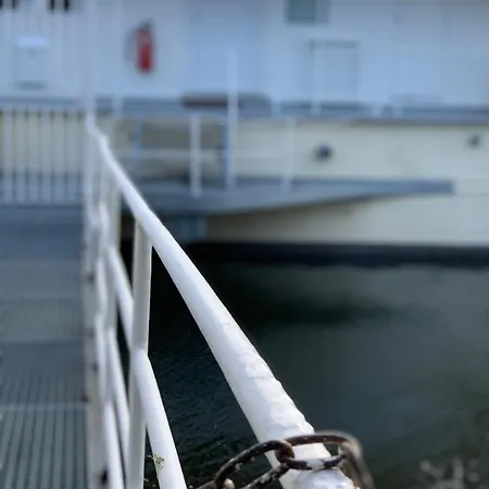 Hausboot Fünf19 *