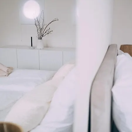 Hausboot Fuenf19 Appartement Oestrich-Winkel